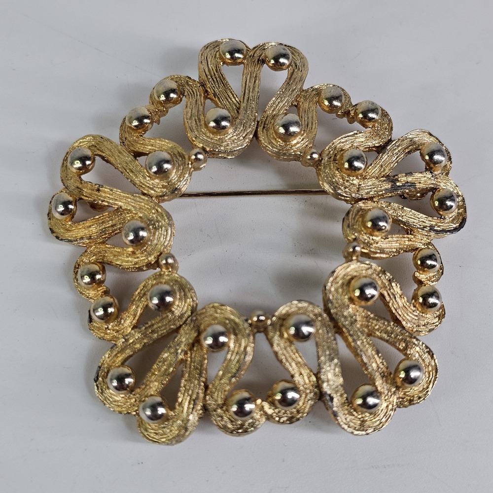 Vintage Tortolani Wreath Brooch Pin Gold Tone Textured Pinback Golden Pearls
